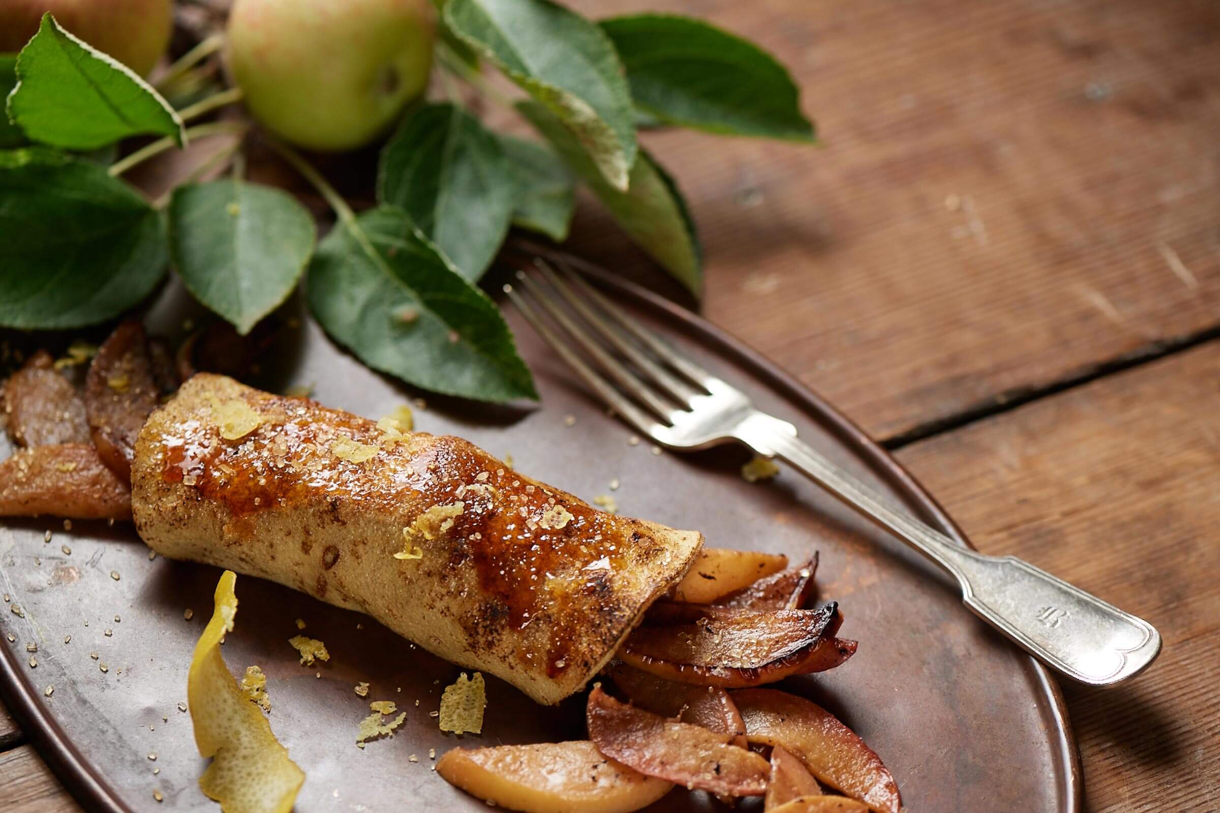 Crepes with Fresh Apples